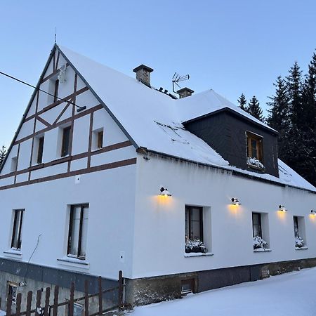 Wolf House Klinovec Hotel Loučná pod Klínovcem Exterior foto
