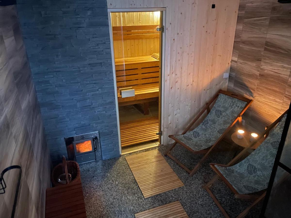 Wolf House Klinovec Hotel Loučná pod Klínovcem Exterior foto