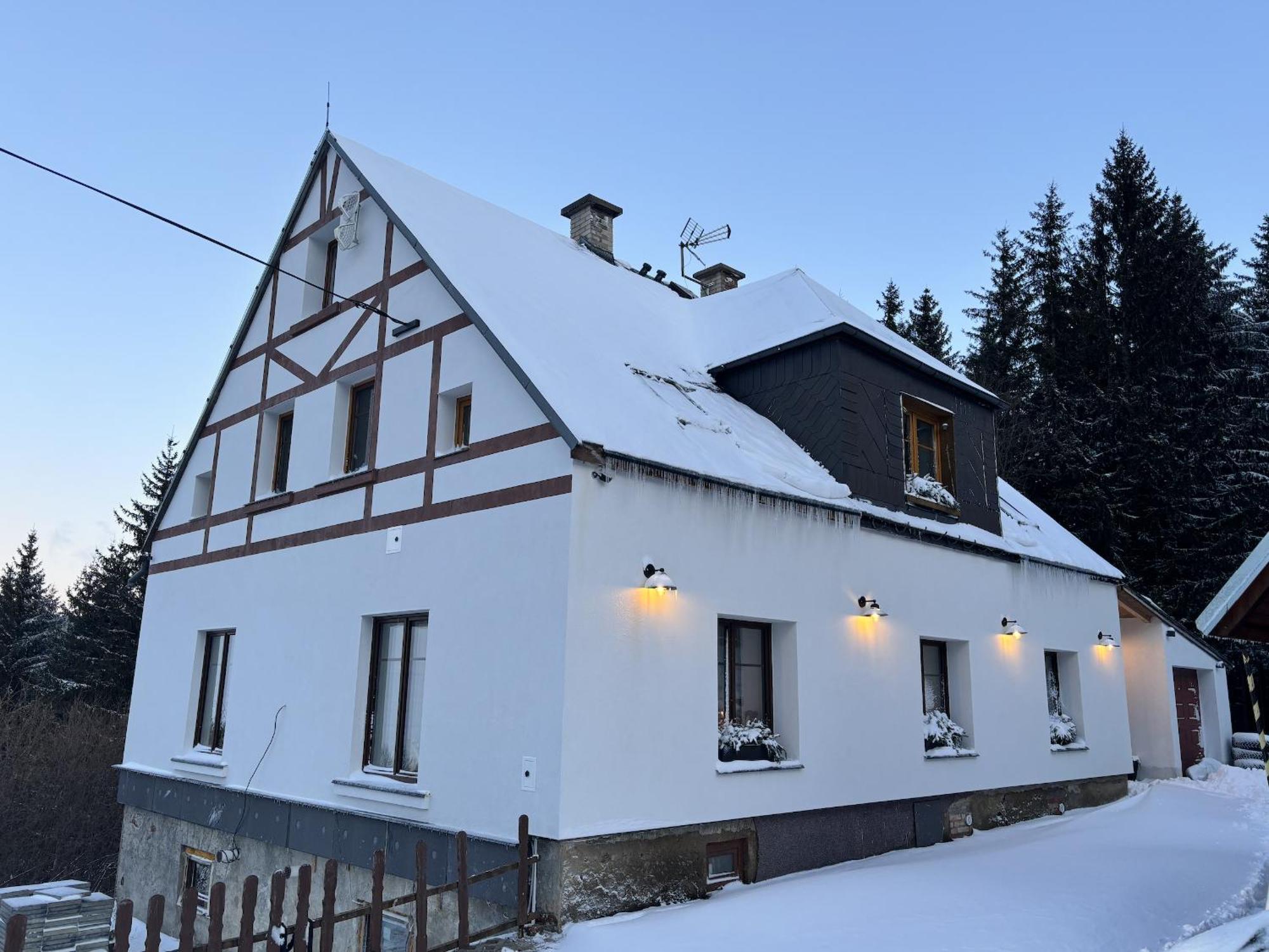 Wolf House Klinovec Hotel Loučná pod Klínovcem Exterior foto
